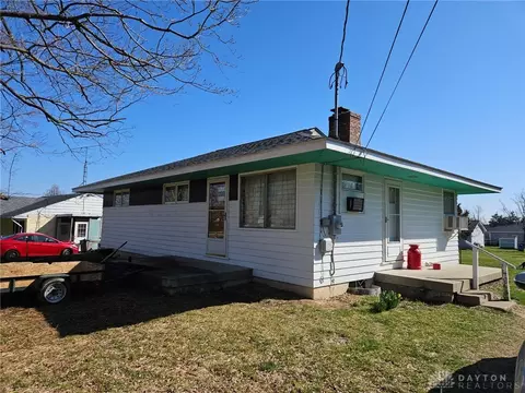 5280 Hester Rd, Oxford, OH 45056
