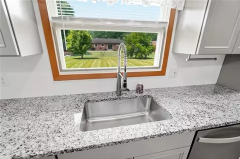 Kitchen - 4209 Helena Dr, Springfield, OH 45503 photo 4 of 4