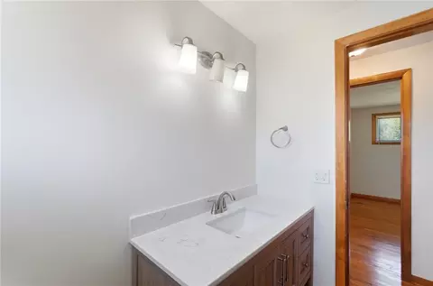 Bath - 4209 Helena Dr, Springfield, OH 45503 photo 2 of 3