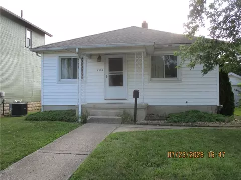 1504 Nicklin Ave, Piqua, OH 45356