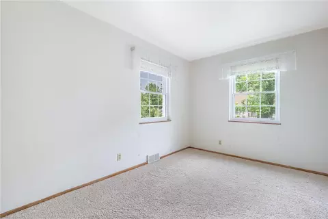 Bedroom - 216 S Pelham Dr, Kettering, OH 45429 photo 6 of 6