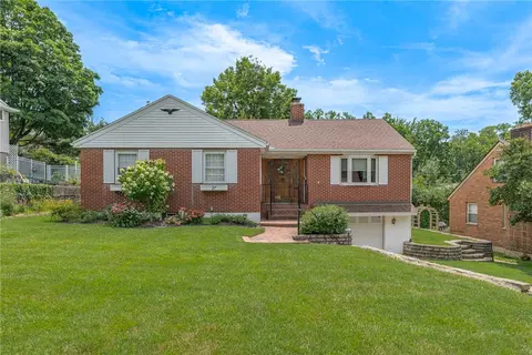 Exterior - 216 S Pelham Dr, Kettering, OH 45429 photo 6 of 6