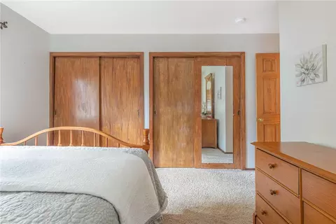 Bedroom - 216 S Pelham Dr, Kettering, OH 45429 photo 3 of 6