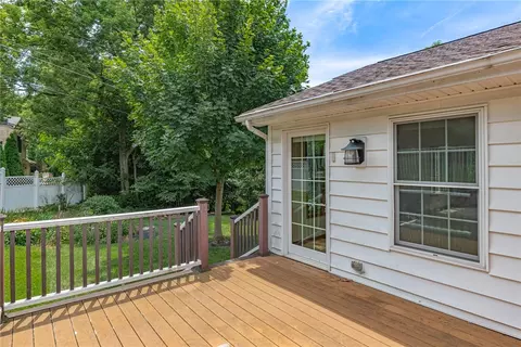 Exterior - 216 S Pelham Dr, Kettering, OH 45429 photo 4 of 6