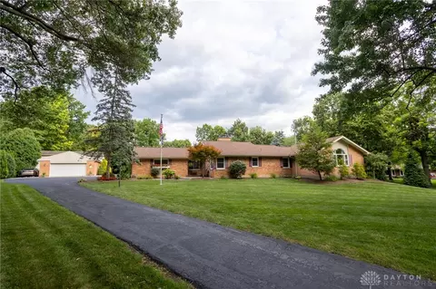 Exterior - 4363 Trails End Dr, Kettering, OH 45429 photo 9 of 26