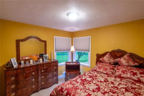 Bedroom - 4363 Trails End Dr, Kettering, OH 45429 photo 1 of 7