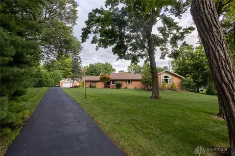 Exterior - 4363 Trails End Dr, Kettering, OH 45429 photo 14 of 26
