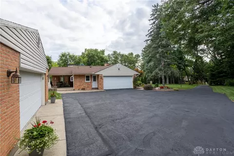 Exterior - 4363 Trails End Dr, Kettering, OH 45429 photo 6 of 26