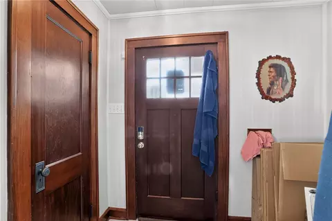 Entry Way - 1225 Glenmore Dr, Springfield, OH 45503 photo 2 of 2