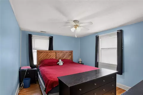 Bedroom - 1225 Glenmore Dr, Springfield, OH 45503 photo 2 of 6