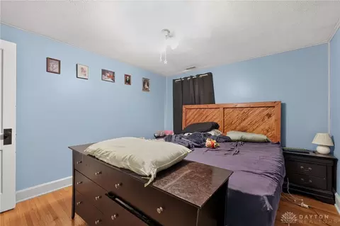 Bedroom - 1225 Glenmore Dr, Springfield, OH 45503 photo 2 of 5