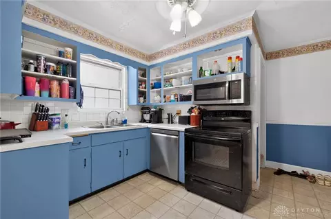 Kitchen - 1225 Glenmore Dr, Springfield, OH 45503 photo 1 of 2