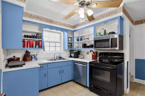Kitchen - 1225 Glenmore Dr, Springfield, OH 45503 photo 2 of 2