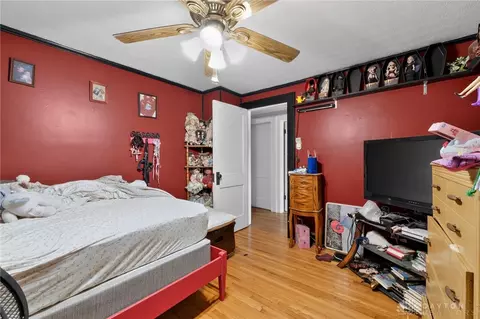 Bedroom - 1225 Glenmore Dr, Springfield, OH 45503 photo 3 of 5