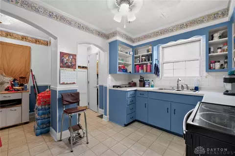 Kitchen - 1225 Glenmore Dr, Springfield, OH 45503 photo 2 of 2