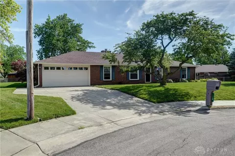 110 Fairfax Ct, Greenville, OH 45331