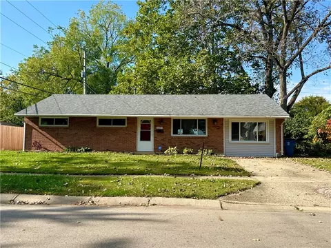 6355 Chippingdon Dr, Huber Heights, OH 45424