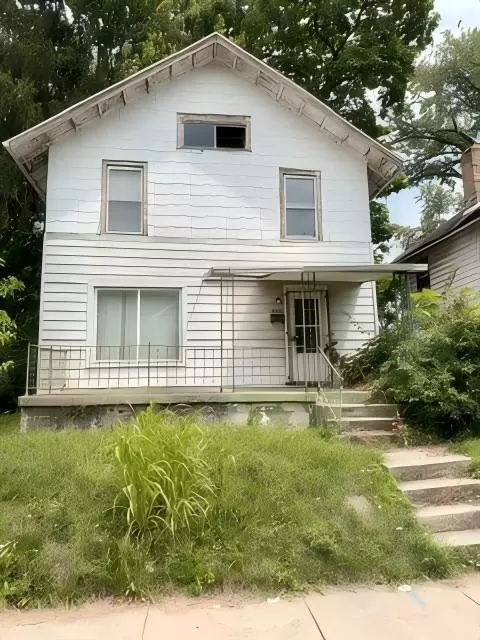 832 Frizell Ave, Dayton, OH 45417