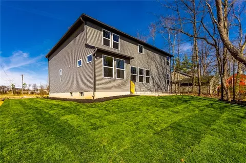 Exterior - 8469 Fields Ertel Rd, Cincinnati, OH 45249 photo 8 of 9