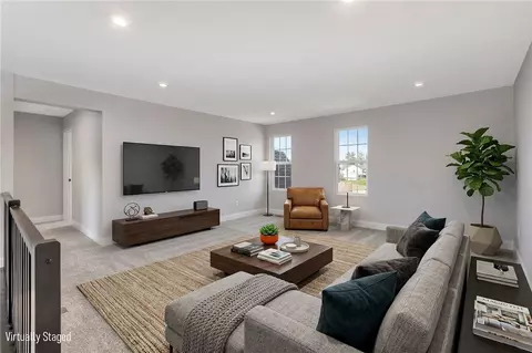 Living - 8469 Fields Ertel Rd, Cincinnati, OH 45249 photo 3 of 4