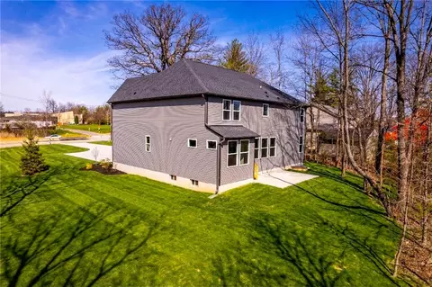 Exterior - 8469 Fields Ertel Rd, Cincinnati, OH 45249 photo 7 of 9