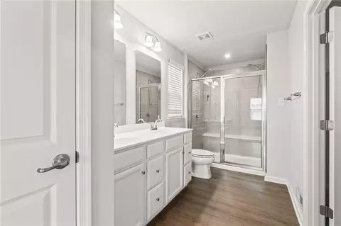 Bath - 168 E Chapel Dr, Troy, OH 45373 photo 1 of 4