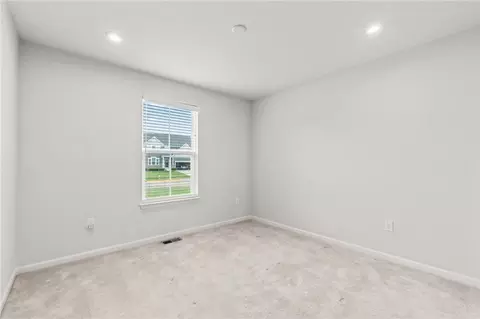 Bedroom - 168 E Chapel Dr, Troy, OH 45373 photo 4 of 11