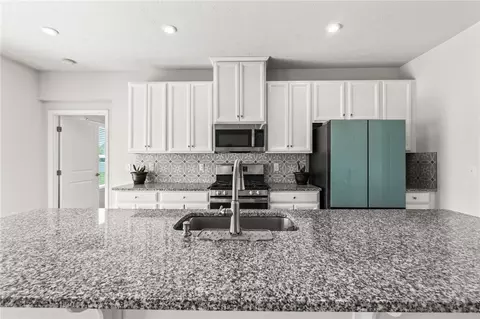 Kitchen - 168 E Chapel Dr, Troy, OH 45373 photo 2 of 4