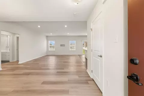 Entry Way - 168 E Chapel Dr, Troy, OH 45373 photo 1 of 5