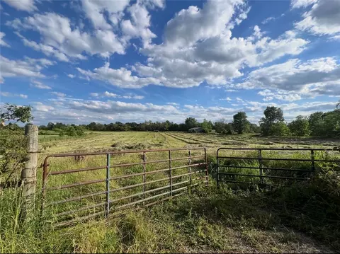 6085 State Route 734, Jamestown Vlg, OH 45335
