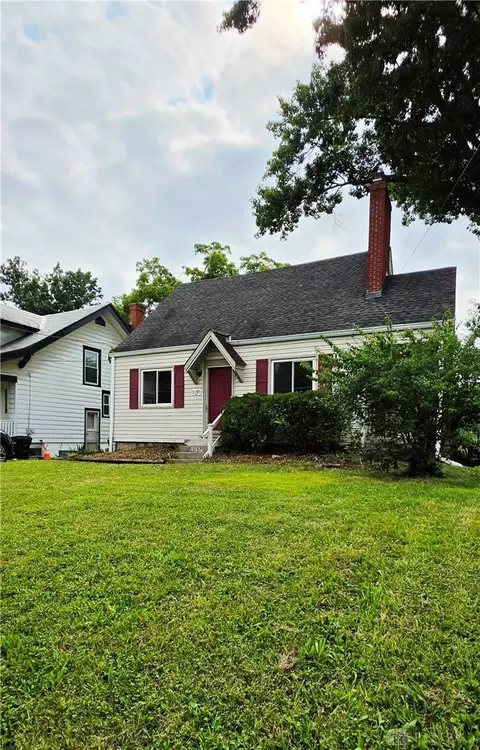 Exterior - 3107 Cavanaugh Ave, Cincinnati, OH 45211 photo 2 of 3
