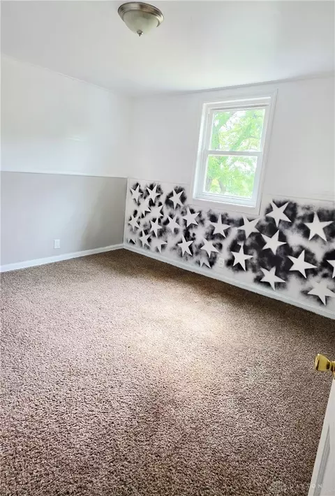 Bedroom - 3107 Cavanaugh Ave, Cincinnati, OH 45211 photo 5 of 6