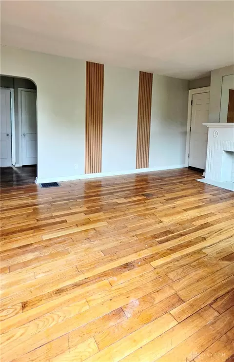 Living - 3107 Cavanaugh Ave, Cincinnati, OH 45211 photo 2 of 2