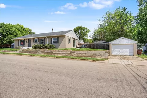 Exterior - 1701 Briedweng Ave, Kettering, OH 45420 photo 2 of 5