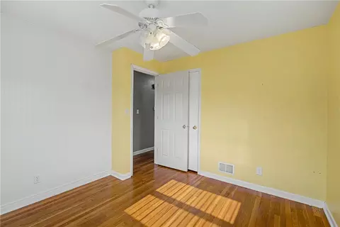 Bedroom - 1017 Wenbrook Dr, Kettering, OH 45429 photo 6 of 8