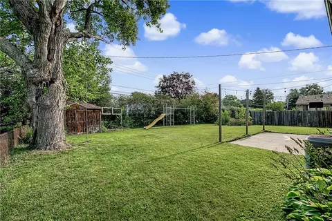 Exterior - 1017 Wenbrook Dr, Kettering, OH 45429 photo 4 of 11