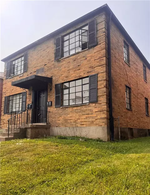Exterior - 212 E Bruce Ave, Dayton, OH 45405 photo 4 of 7