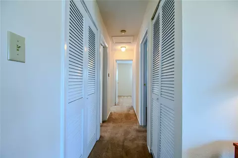 Entry Way - 2263 S Aragon Ave, Kettering, OH 45420 photo 2 of 2