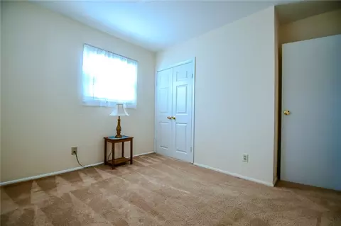 Bedroom - 2263 S Aragon Ave, Kettering, OH 45420 photo 2 of 6