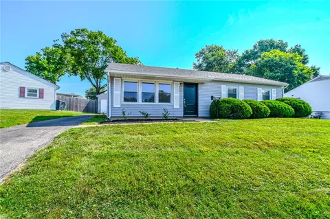 Exterior - 2263 S Aragon Ave, Kettering, OH 45420 photo 4 of 12