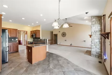 Living - 3678 Old Springfield Rd, Springfield, OH 45502 photo 6 of 6