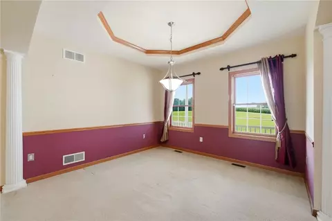 Living - 3678 Old Springfield Rd, Springfield, OH 45502 photo 1 of 6