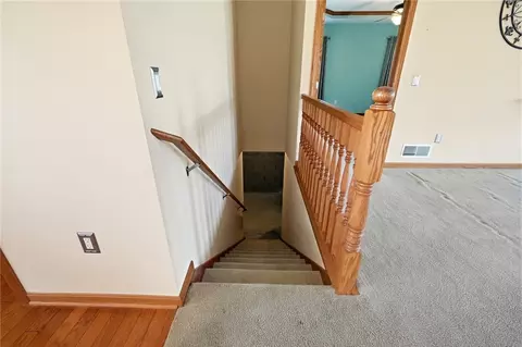 Entry Way - 3678 Old Springfield Rd, Springfield, OH 45502 photo 3 of 5