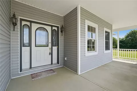 Exterior - 3678 Old Springfield Rd, Springfield, OH 45502 photo 4 of 11