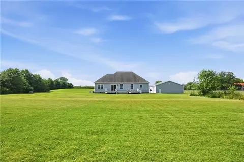 Exterior - 3678 Old Springfield Rd, Springfield, OH 45502 photo 7 of 11