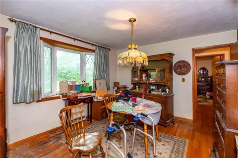Dining - 2332 Erter Dr, Springfield, OH 45503 photo 1 of 2