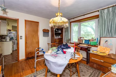 Dining - 2332 Erter Dr, Springfield, OH 45503 photo 2 of 2