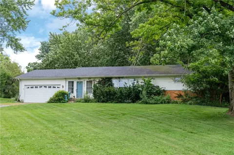 Exterior - 2332 Erter Dr, Springfield, OH 45503 photo 1 of 4