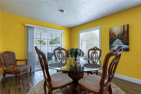 Dining - 700 E 4th St, Franklin, OH 45005 photo 2 of 2