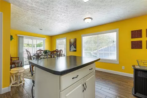 Kitchen - 700 E 4th St, Franklin, OH 45005 photo 3 of 5